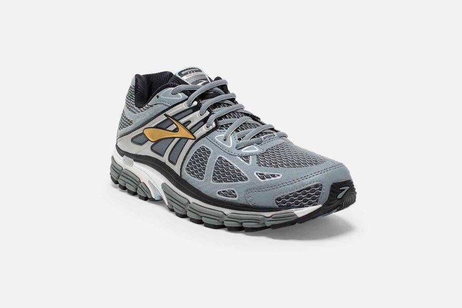 brooks closeout shoes
